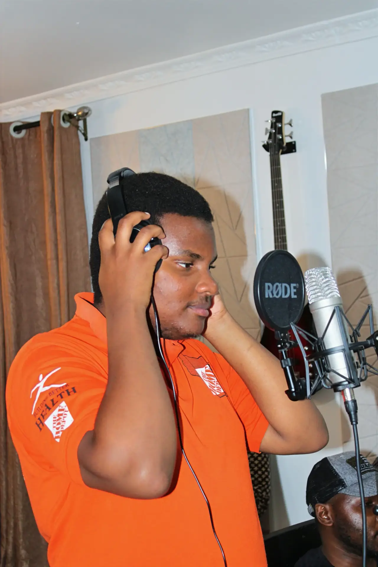 Musician in Music, Recording Artist, Music Microphone, Ratina Studios